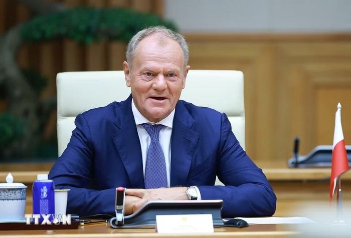 Thủ tướng Cộng hòa Ba Lan Donald Tusk phát biểu tại cuộc hội đàm. (Ảnh: Dương Giang/TTXVN)