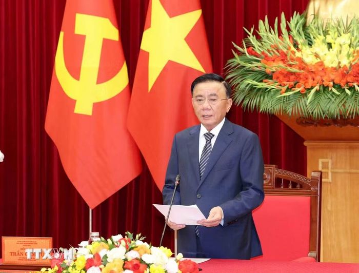 Thường trực Ban Bí thư Trần Cẩm Tú phát biểu tại buổi tiếp Đoàn cán bộ lãnh đạo trẻ Đảng Nhân dân Campuchia. (Ảnh: Phương Hoa/TTXVN)