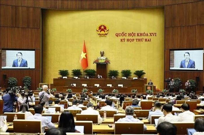 Bộ trưởng Bộ Công an Lương Tam Quang, thừa ủy quyền của Thủ tướng Chính phủ trình bày tờ trình về 5 dự án luật. Ảnh: Doãn Tấn/TTXVN