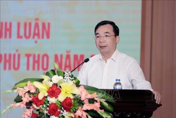 Phó Bí thư Tỉnh ủy Phú Thọ Bùi Huy Vĩnh phát biểu chỉ đạo tại Hội nghị.