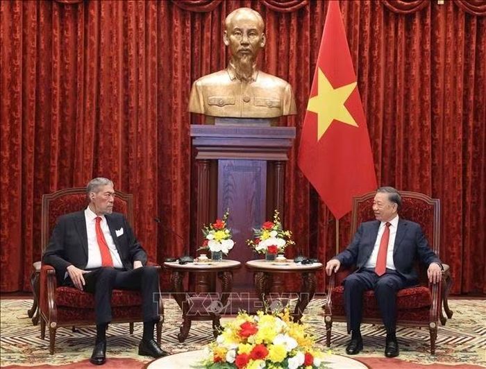 Tổng Bí thư, Chủ tịch nước Tô Lâm tiếp đồng chí Miguel Mejia, Tổng Bí thư Đảng Phong trào Cánh tả Thống nhất (MIU), Bộ trưởng Bộ Chính sách Hội nhập Khu vực của Cộng hòa Dominicana. Ảnh: Thống Nhất/TTXVN
