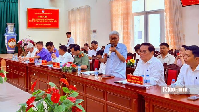 Các luật gia trao đổi tại tọa đàm về thi hành Luật Tư pháp người chưa thành niên.