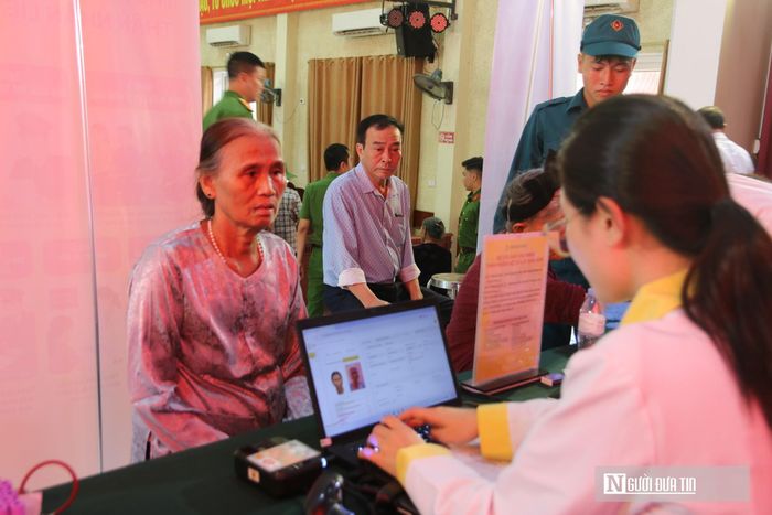 Đối với hàng nghìn thân nhân liệt sĩ tại Nghệ An, đợt lấy mẫu ADN lần này chính là ngọn đuốc thắp lại niềm tin sau hàng thập kỷ tìm kiếm trong vô vọng. Nguyện vọng lớn nhất và cũng là cuối cùng của những người con, người em đã ở tuổi xế chiều lúc này là sớm tìm lại được danh tính của người thân, hoàn thành di nguyện thiêng liêng mà thế hệ trước gửi gắm.
