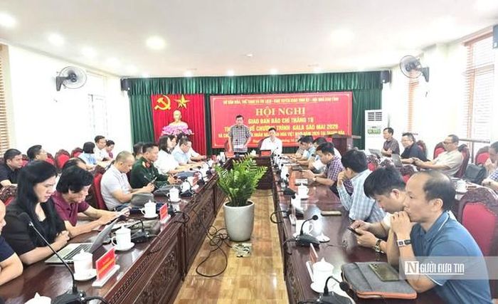 Đêm Gala Sao Mai 2026 ở Quảng trường biển Sầm Sơn kỳ vọng thu hút 10.000 du khách khi có 16 thí sinh và ca sĩ nổi tiếng tham gia.