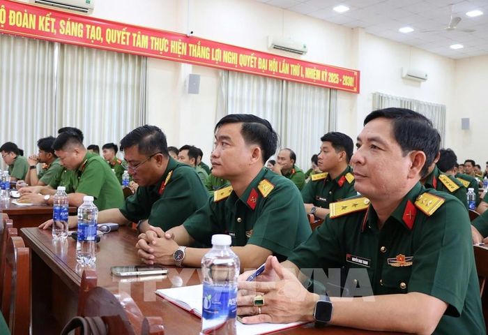 Các đại biểu tham dự lớp đào tạo, bồi dưỡng về an ninh, y tế và ứng phó khẩn cấp phục vụ Hội nghị APEC 2027. Ảnh: TTXVN