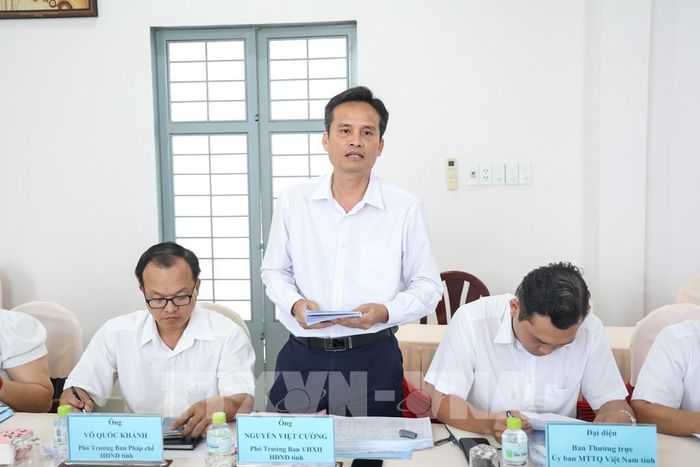 Ông Nguyễn Việt Cường, Phó Trưởng ban Văn hóa - Xã hội HĐND tỉnh Tây Ninh, phát biểu tại buổi giám sát. Ảnh: Giang Phương - TTXVN