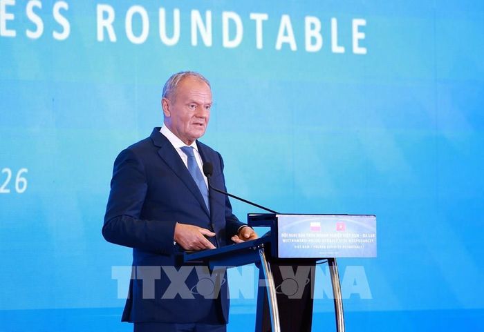 Thủ tướng Cộng hòa Ba Lan Donald Tusk phát biểu tại Hội nghị doanh nghiệp Việt Nam - Ba Lan. Ảnh: Dương Giang – TTXVN