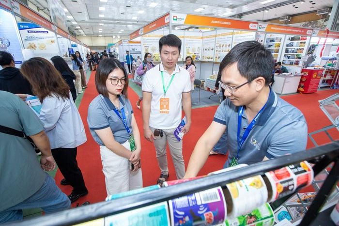 Triển lãm thu hút đông đảo doanh nghiệp và người tiêu dùng. Ảnh: Uyên Hương/ Bnews/vnanet.vn