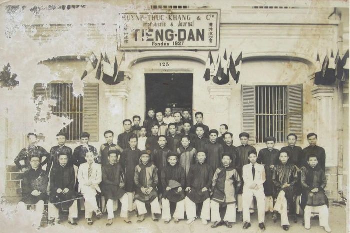 Báo Tiếng Dân đình bản năm 1943 nhưng hoạt động xuất bản, in ở đây vẫn duy trì. Sau khi công ty giải thể, nơi đây trở thành trụ sở của Hội đồng châu Quảng Nam, rồi làm ký túc xá cho sinh viên Quảng Nam khi ra Huế học. Sau 1975, khu nhà này được bố trí cho một số cán bộ công tác tại Trường Đại học Y Huế sinh sống. Quá trình đó, các hộ đã cho sửa chữa một số hạng mục và làm vách ngăn để phục vụ sinh hoạt cho gia đình…