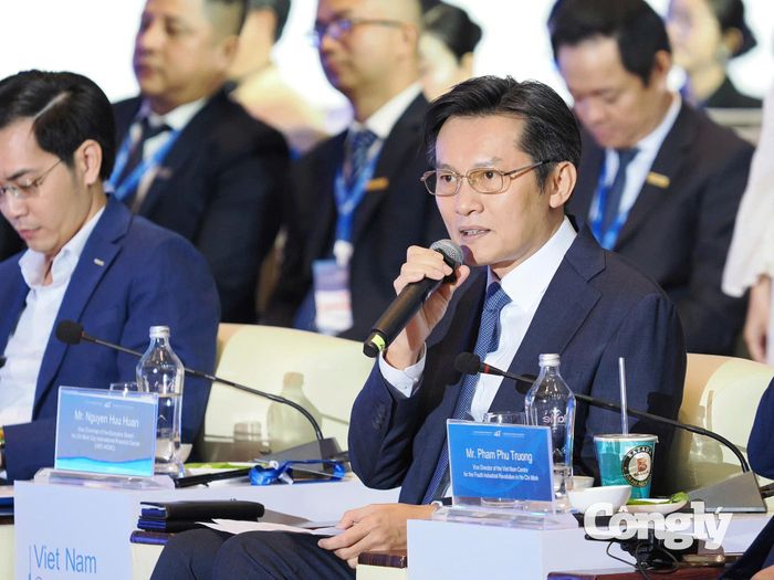Ông Phạm Phú Trường - Phó Giám đốc Trung tâm Cách mạng công nghiệp lần thứ tư tại TP.HCM (HCMC C4IR), điều phối phiên thảo luận tại sự kiện CEO 500.