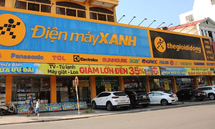 Phương án phát hành trái phiếu được đưa ra sau thương vụ IPO tỷ USD của Điện Máy Xanh trong năm 2026. Ảnh: DMX