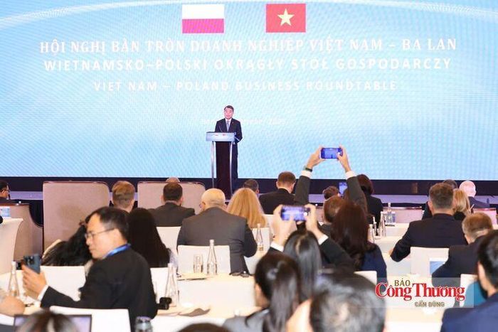 Thủ tướng Lê Minh Hưng đề xuất nhiều định hướng hợp tác lớn để đưa hợp tác kinh tế, thương mại và đầu tư giữa hai nước lên tầm cao mới.