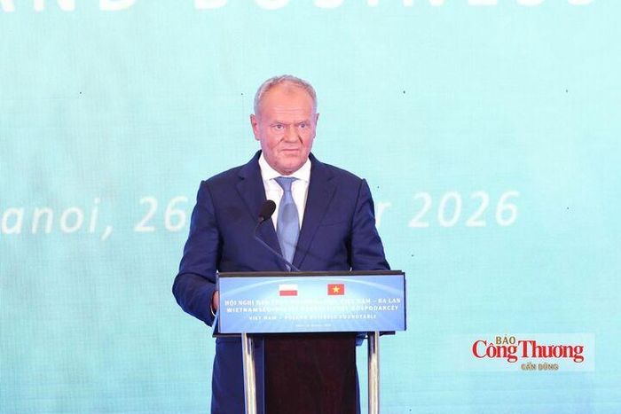 Thủ tướng Cộng hòa Ba Lan Donald Tusk phát biểu tại Hội nghị bàn tròn doanh nghiệp Việt Nam - Ba Lan.