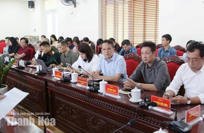 Các đại biểu dự hội nghị.