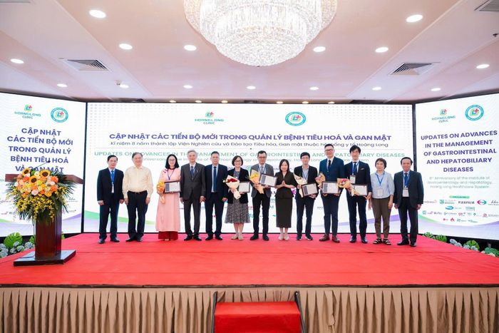 Hội nghị có sự tham dự của các chuyên gia, bác sĩ, nhà khoa học, giảng viên trong lĩnh vực tiêu hóa – gan mật đến từ Hoa Kỳ, Nhật Bản, Hồng Kông, Đài Loan, Malaysia và Việt Nam.