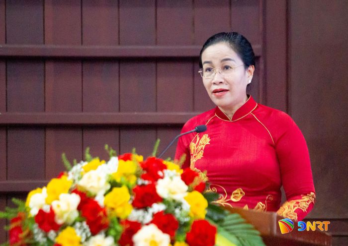 Phó Chủ tịch UBND thành phố Nguyễn Thị Anh Thi phát biểu tại lễ xuất quân. Ảnh: BẢO LÂM