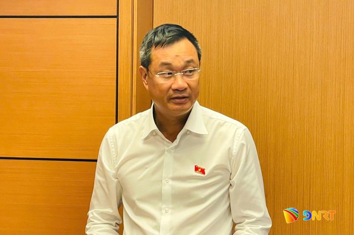 Bí thư Thành ủy, Trưởng đoàn đại biểu Quốc hội thành phố Đà Nẵng Lê Ngọc Quang phát biểu thảo luận. Ảnh: HỒNG CHÂU