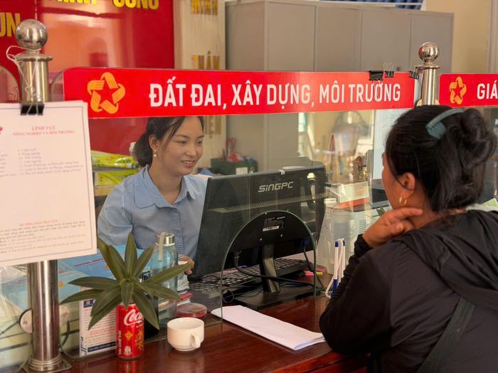 Tỉnh Điện Biên đang thực hiện thí điểm 35 TTHC theo cơ chế "luồng xanh", nhằm cải thiện môi trường đầu tư kinh doanh, tạo điều kiện cho doanh nghiệp và nhà đầu tư.