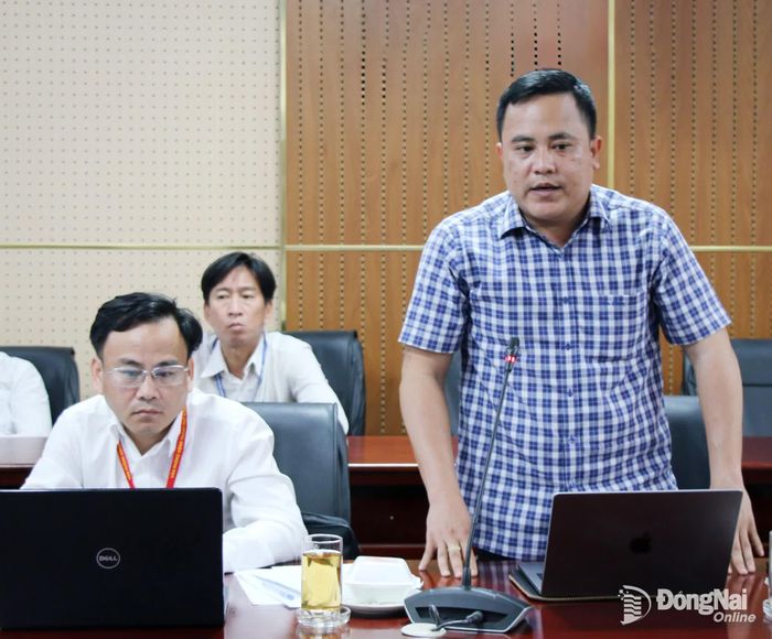 Phó Bí thư Thành đoàn Đồng Nai Nguyễn Hiếu Trung chia sẻ về công tác phối hợp tổ chức các hoạt động, cuộc thi gắn với chương trình DIGIFEST Đồng Nai 2026 dành cho giới trẻ. Ảnh: Hải Quân
