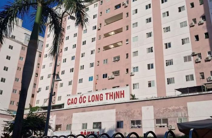  Được hỗ trợ mua nhà ở xã hội sẽ giúp cán bộ, công chức, viên chức Nhà nước được an cư, yên tâm công tác trong bối cảnh sau sáp nhập, thực hiện mô hình chính quyền địa phương 2 cấp. Ảnh: Mai Lâm 