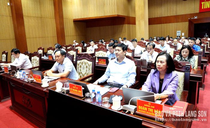 Các đồng chí lãnh đạo tỉnh dự hội nghị tại điểm cầu trung tâm