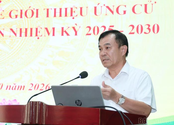 Đồng chí Phạm Toàn Thắng - Ủy viên Ban Thường vụ, Trưởng Ban Tổ chức Tỉnh ủy công bố Quyết định thành lập Hội đồng Đánh giá Kỳ thi lựa chọn nhân sự để giới thiệu ứng cử chức danh Bí thư Tỉnh Đoàn, phổ biến nội quy kỳ thi.