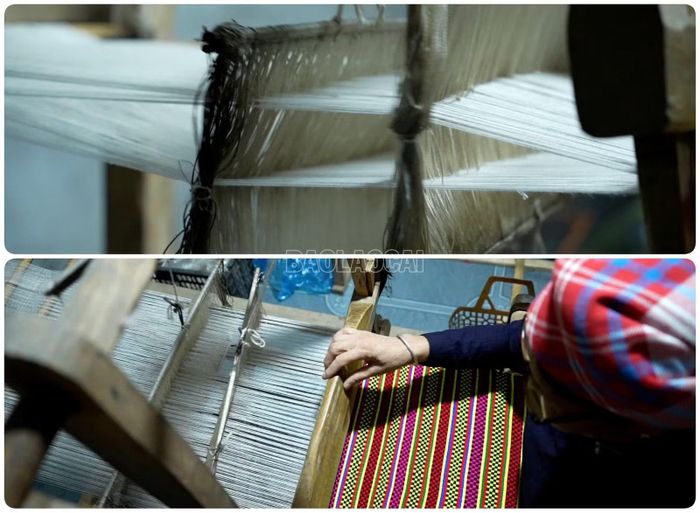 Nhờ khôi phục được khung cửi, chị Minh có thể chủ động sản xuất nhiều sản phẩm truyền thống ngay tại xưởng.