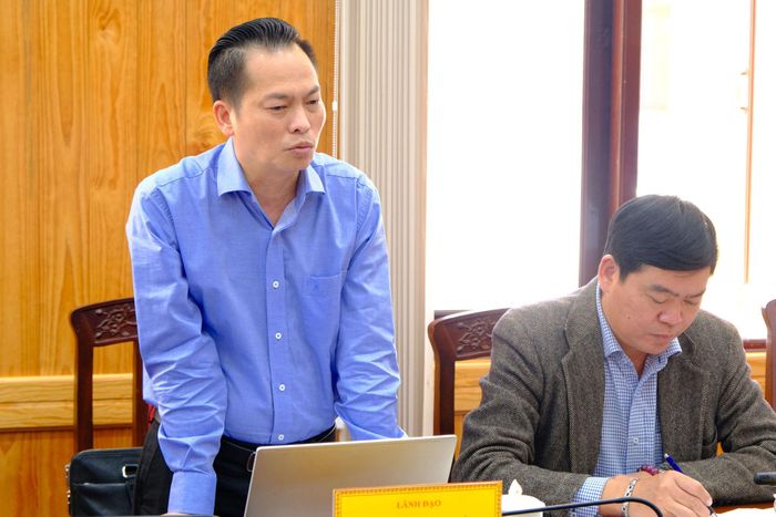 Ông Nguyễn Đắc Việt, Phó Chủ tịch UBND xã Lạc Dương phát biểu tại buổi làm việc