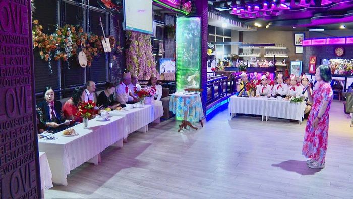 Quang cảnh chương trình giao lưu thơ nhạc