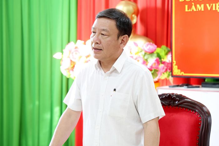 Đồng chí Bùi Thắng, Phó Bí thư Tỉnh ủy Lâm Đồng kết luận buổi làm việc