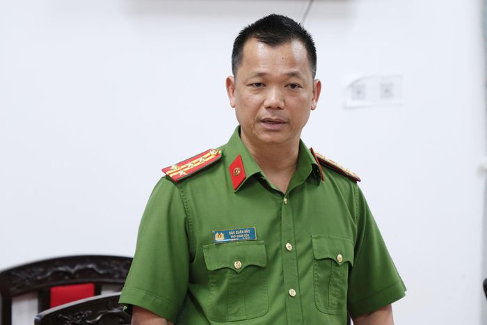Đại tá Đậu Xuân Bảo, Phó Giám đốc Công an tỉnh Lâm Đồng phát biểu tại buổi làm việc