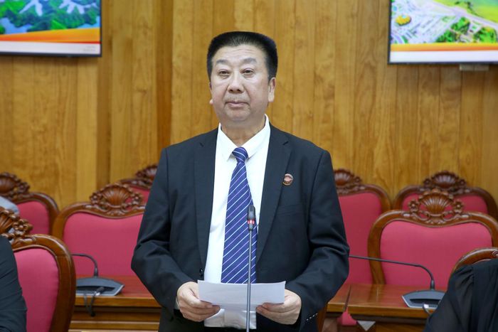 Ông Bùi Tông Thuyên, Chủ tịch Tập đoàn Doanh nghiệp Dịch vụ Du lịch Di An Hà Nam đề xuất nhiều hợp tác với Lâm Đồng trên nhiều lĩnh vực, trong đó, nổi bật là chuyển giao công nghệ và giống hoa hồng