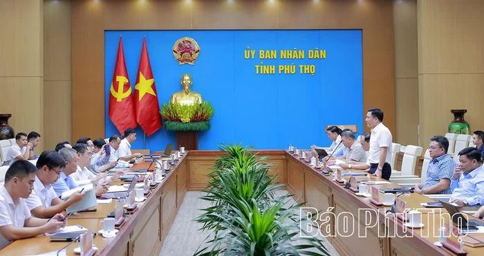 Quang cảnh buổi làm việc.