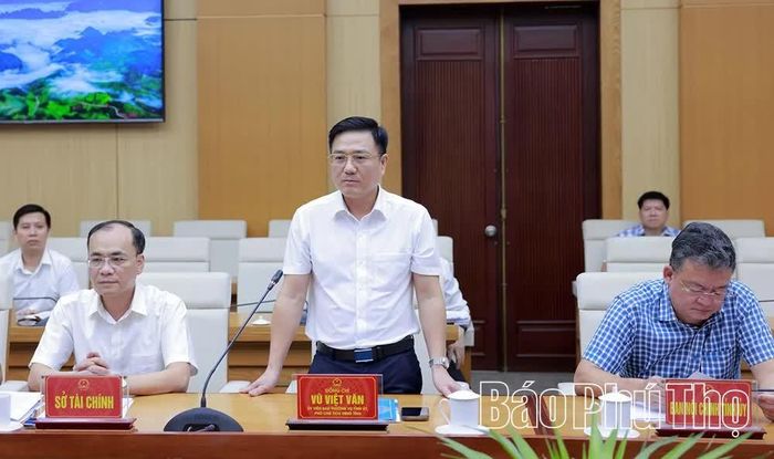 Đồng chí Phó Chủ tịch UBND tỉnh Vũ Việt Văn phát biểu chào đón đoàn công tác tỉnh Cao Bằng đến làm việc tại Phú Thọ.