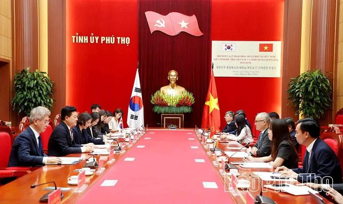Quang cảnh buổi hội đàm.