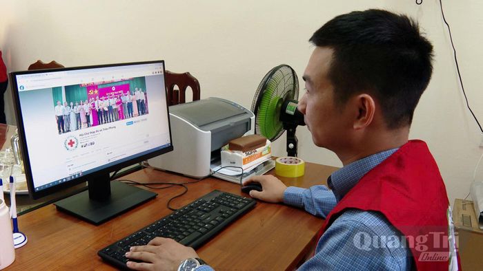 Hội Chữ thập đỏ xã Triệu Phong sử dụng trang fanpage để kêu gọi hỗ trợ cho các hoàn cảnh khó khăn - Ảnh: N.D