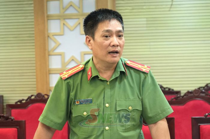 Đại diện Công an tỉnh phát biểu tại cuộc làm việc.