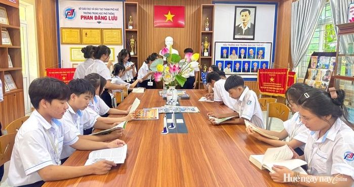 Trường THPT Phan Đăng Lưu hưởng ứng Tuần lễ học tập suốt đời.