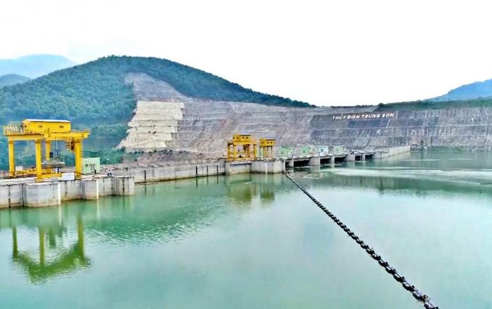 Thực tế mực nước hồ Thủy điện Trung Sơn lúc 13h00 ngày 22/10/2026 là 155.45m, so với mực nước giới hạn tuần MSNO giao 154.72m cao hơn 0.73m.