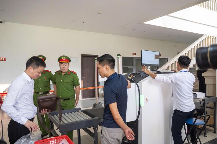 Từ giữa năm 2020, Công ty Ngân lượng bắt đầu nhận được các công văn của cơ quan công an yêu cầu xác minh về các ví Ngân lượng có giao dịch nhận tiền của khách hàng đầu tư sàn forex của Phó Đức Nam. Việc này được nhân viên Ngân lượng báo cáo ông Bình.