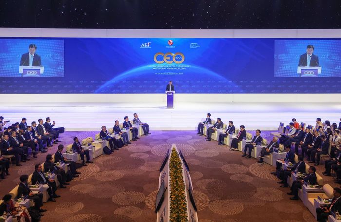 Quang cảnh chương trình đối thoại CEO 500 với chủ đề "Sự hội tụ của FDI, công nghệ và dòng chảy tài chính toàn cầu".
