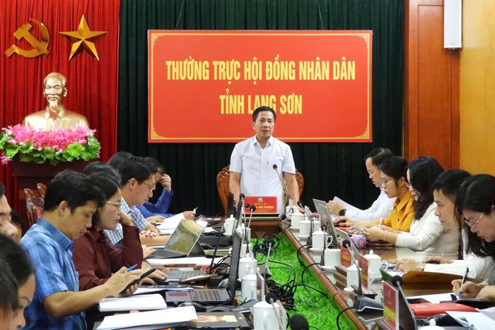 Phó Chủ tịch HĐND tỉnh Lạng Sơn Nguyễn Văn Trường phát biểu kết luận giám sát. Ảnh BN