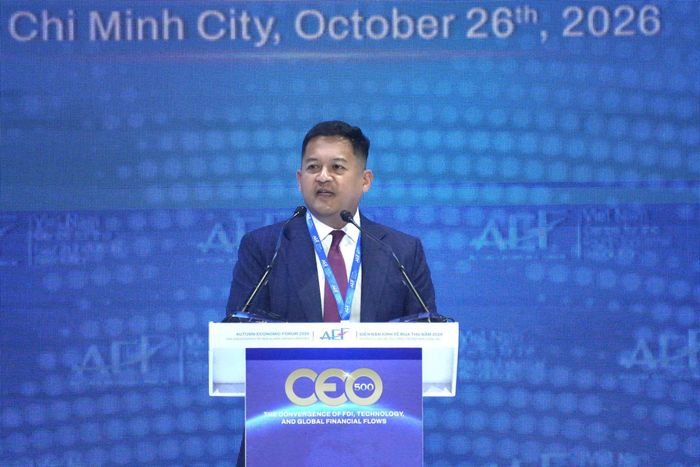 Đại diện Quỹ Tiền tệ Quốc tế tại Việt Nam và Lào Fazurin Jamaludin trình bày tham luận tại chương trình. Ảnh: Thạc Hiếu