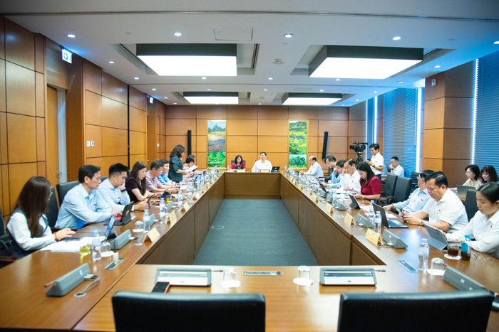 Toàn cảnh thảo luận tại Tổ 12. Ảnh Xuân Quý. Ảnh: Xuân Quý