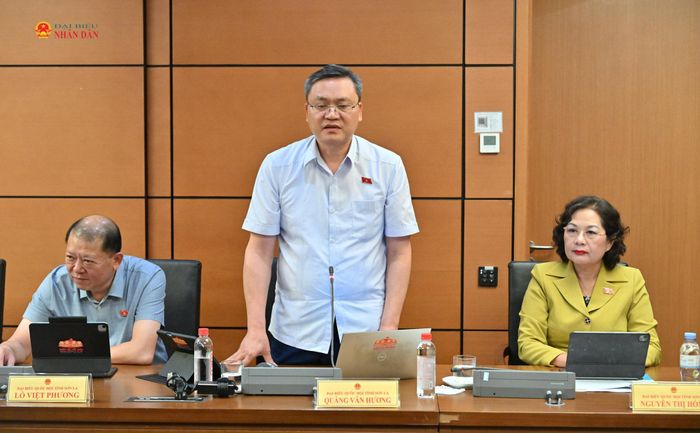 ĐBQH Quàng Văn Hương (Sơn La) phát biểu. Ảnh: Quang Khánh
