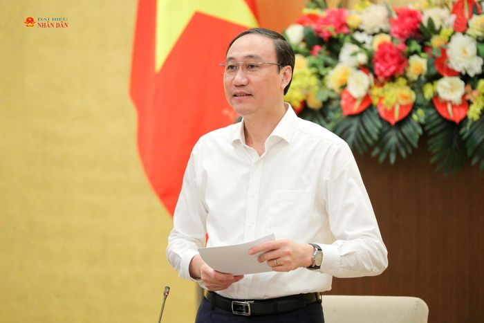 Phó Bí thư Đảng ủy Quốc hội, Trưởng Đoàn Giám sát số 133 Phùng Khánh Tài phát biểu. Ảnh: Hồ Long
