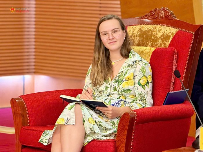 Quản lý khu vực Nam Á và Đông Nam Á của Viện KAS, bà Anna Lederer phát biểu tại buổi tiếp