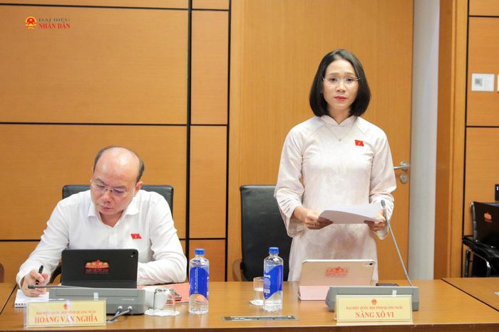 ĐBQH Nàng Xô Vi (Quảng Ngãi) phát biểu