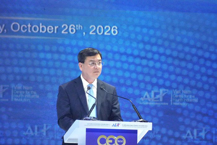 Phó Chủ tịch UBND TP. Hồ Chí Minh Nguyễn Công Vinh phát biểu tại Chương trình CEO 500 với chủ đề “Sự hội tụ của FDI, Công nghệ và Dòng chảy Tài chính toàn cầu”