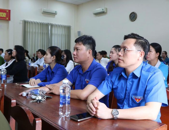 Các học viên tham gia lớp bồi dưỡng.